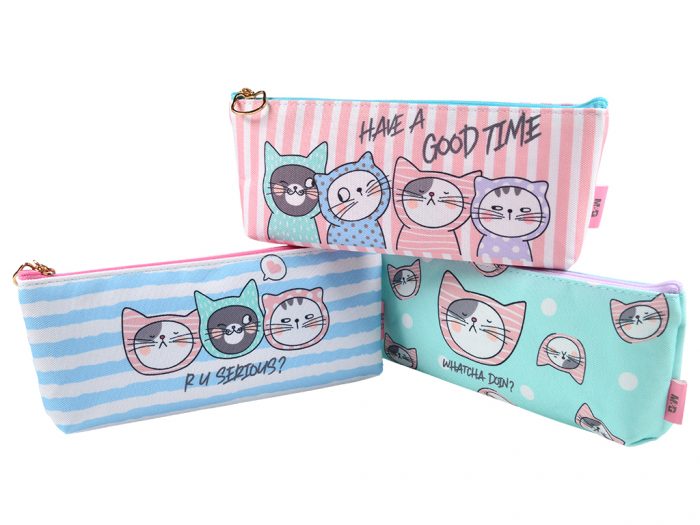 Pencil case M&G triangle So Many Cats - 1/2